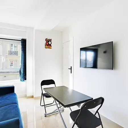Apartment Magnifique 4 Personnes 18eme *